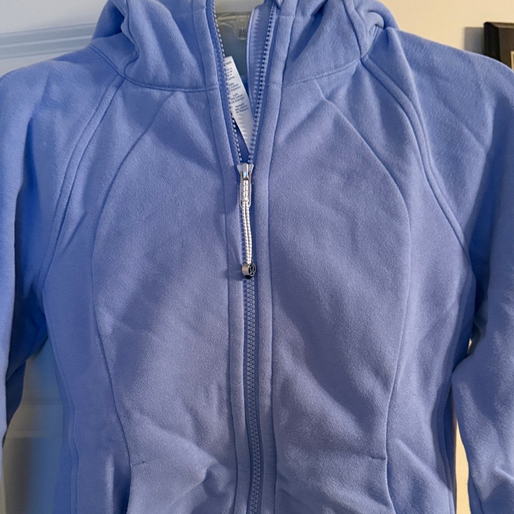 Lululemon size 4 hoodie like new